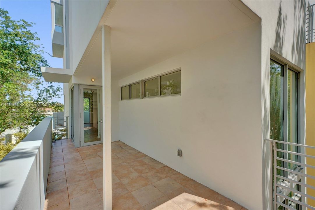 Large balcony on the 2nd floor
