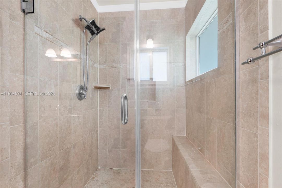 Active With Contract: $3,600 (3 beds, 2 baths, 1706 Square Feet)