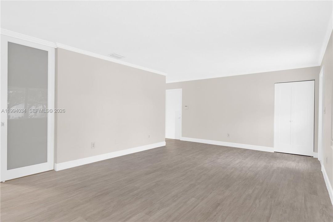 Active With Contract: $3,600 (3 beds, 2 baths, 1706 Square Feet)