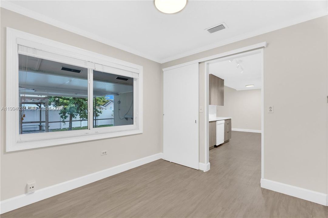 Active With Contract: $3,600 (3 beds, 2 baths, 1706 Square Feet)