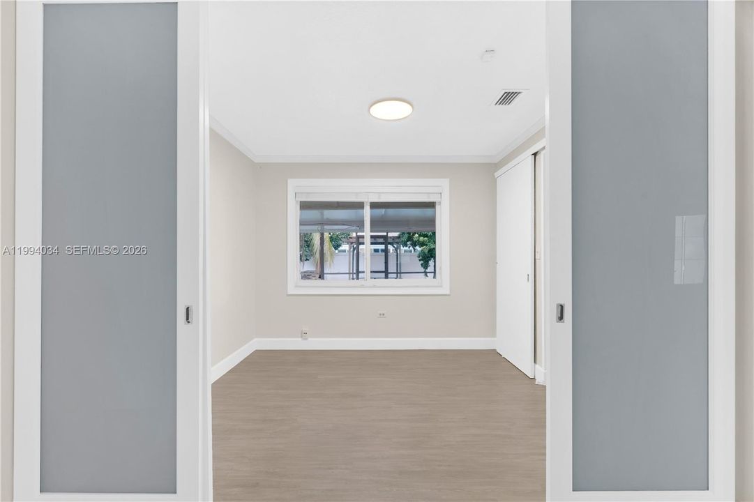 Active With Contract: $3,600 (3 beds, 2 baths, 1706 Square Feet)