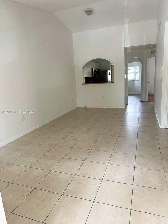 For Sale: $170,000 (2 beds, 2 baths, 815 Square Feet)