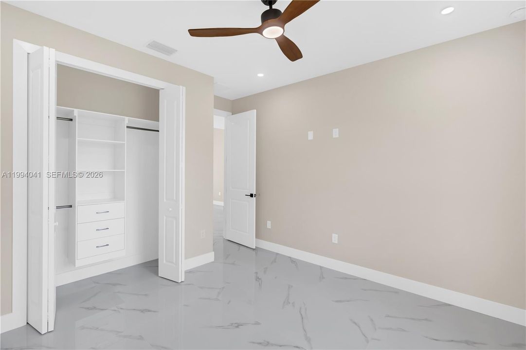 For Sale: $327,499 (3 beds, 2 baths, 1540 Square Feet)