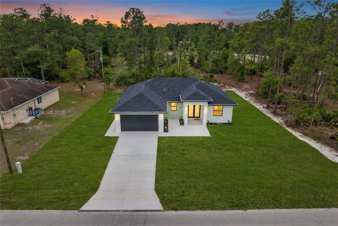 For Sale: $327,499 (3 beds, 2 baths, 1540 Square Feet)