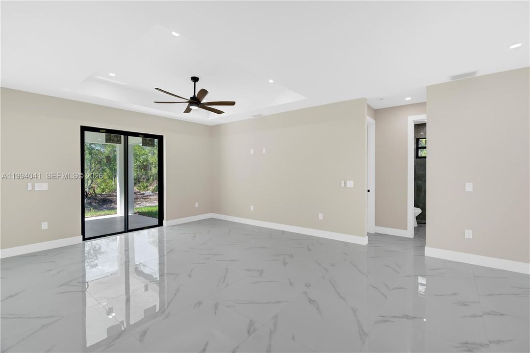 For Sale: $327,499 (3 beds, 2 baths, 1540 Square Feet)