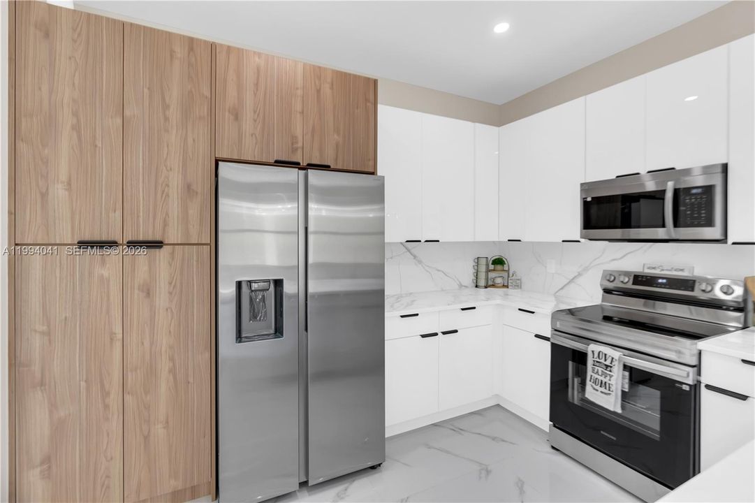 For Sale: $327,499 (3 beds, 2 baths, 1540 Square Feet)