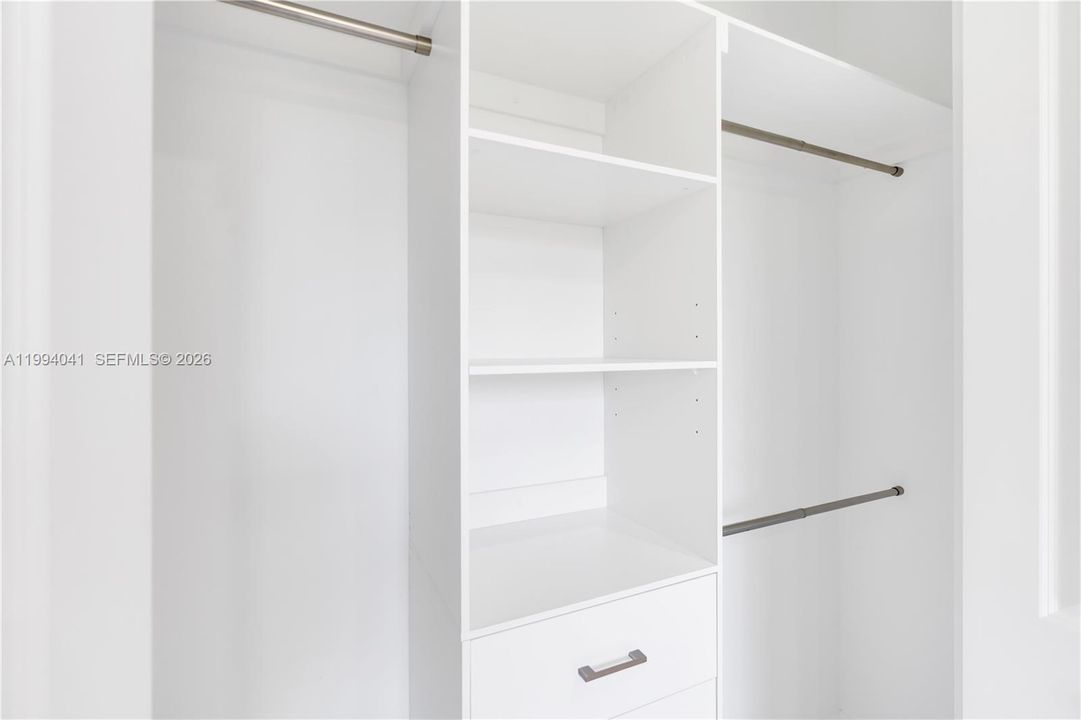 For Sale: $327,499 (3 beds, 2 baths, 1540 Square Feet)