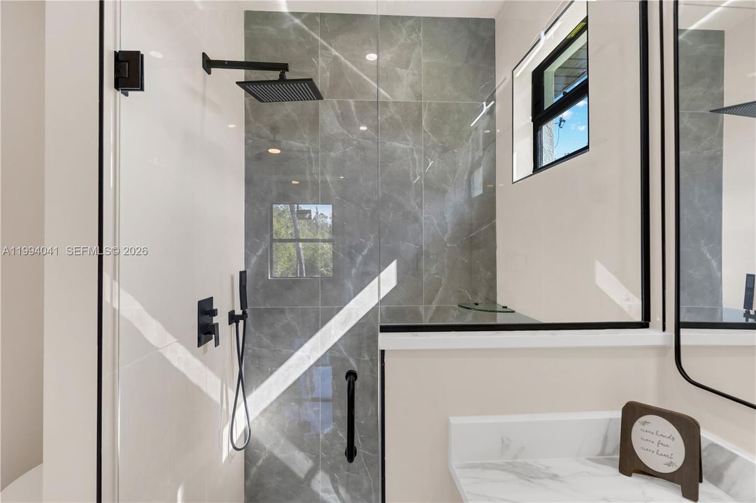 For Sale: $327,499 (3 beds, 2 baths, 1540 Square Feet)