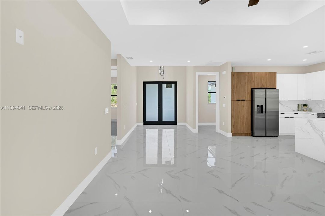 For Sale: $327,499 (3 beds, 2 baths, 1540 Square Feet)