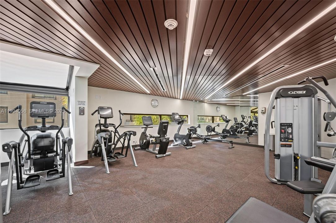 For Sale: $1,695,000 (2 beds, 2 baths, 1531 Square Feet)