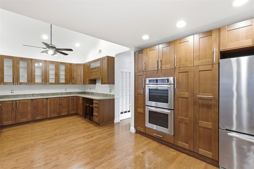 For Sale: $899,900 (3 beds, 2 baths, 1835 Square Feet)