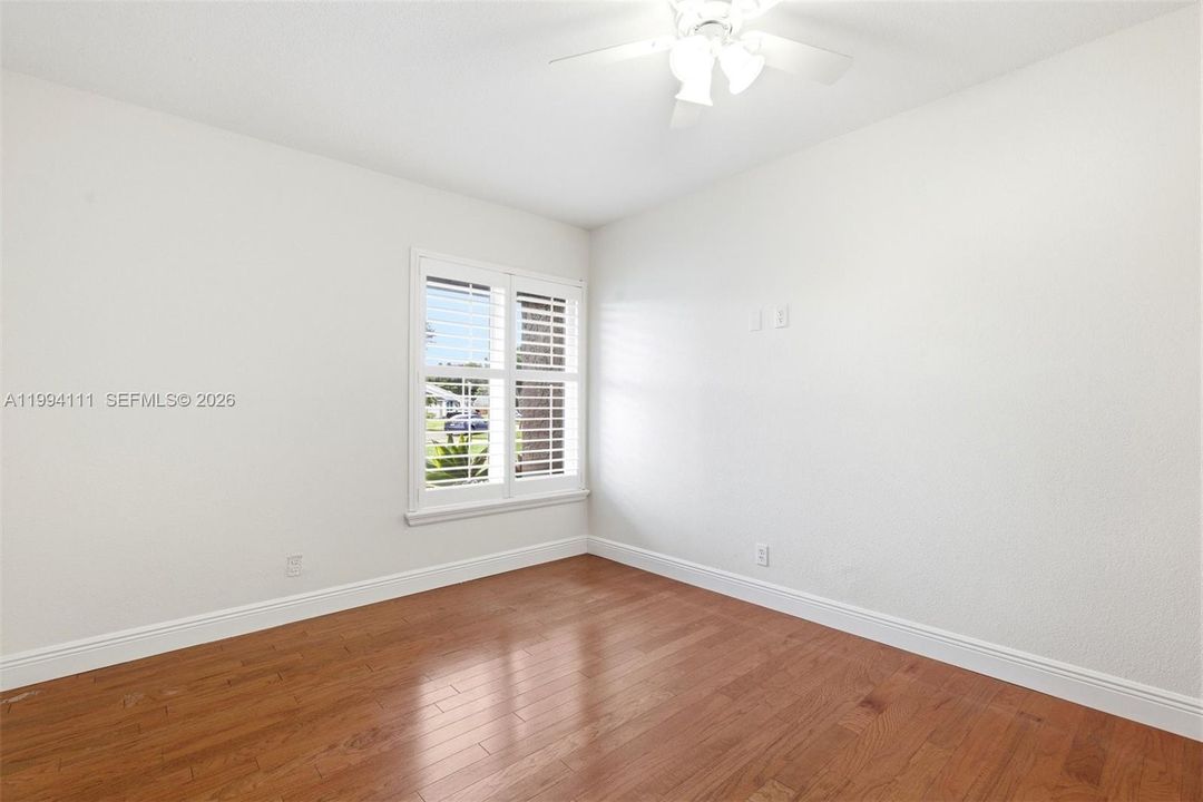 EXTRA BEDROOM 2