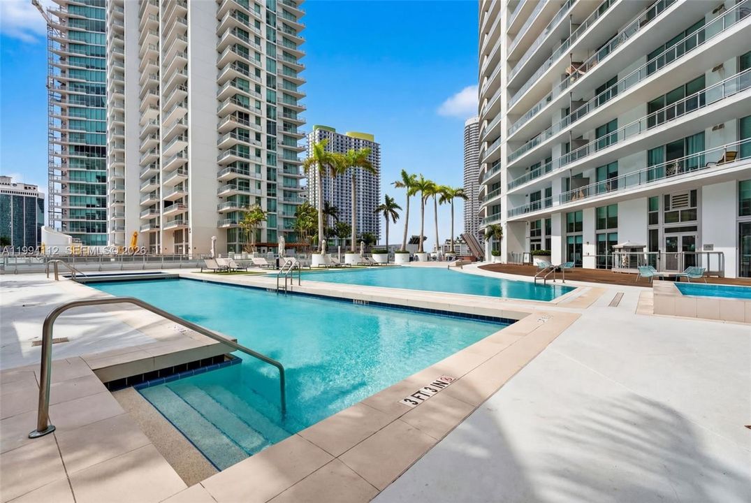 En Venta: $445,000 (1 camas, 1 baños, 814 Pies cuadrados)