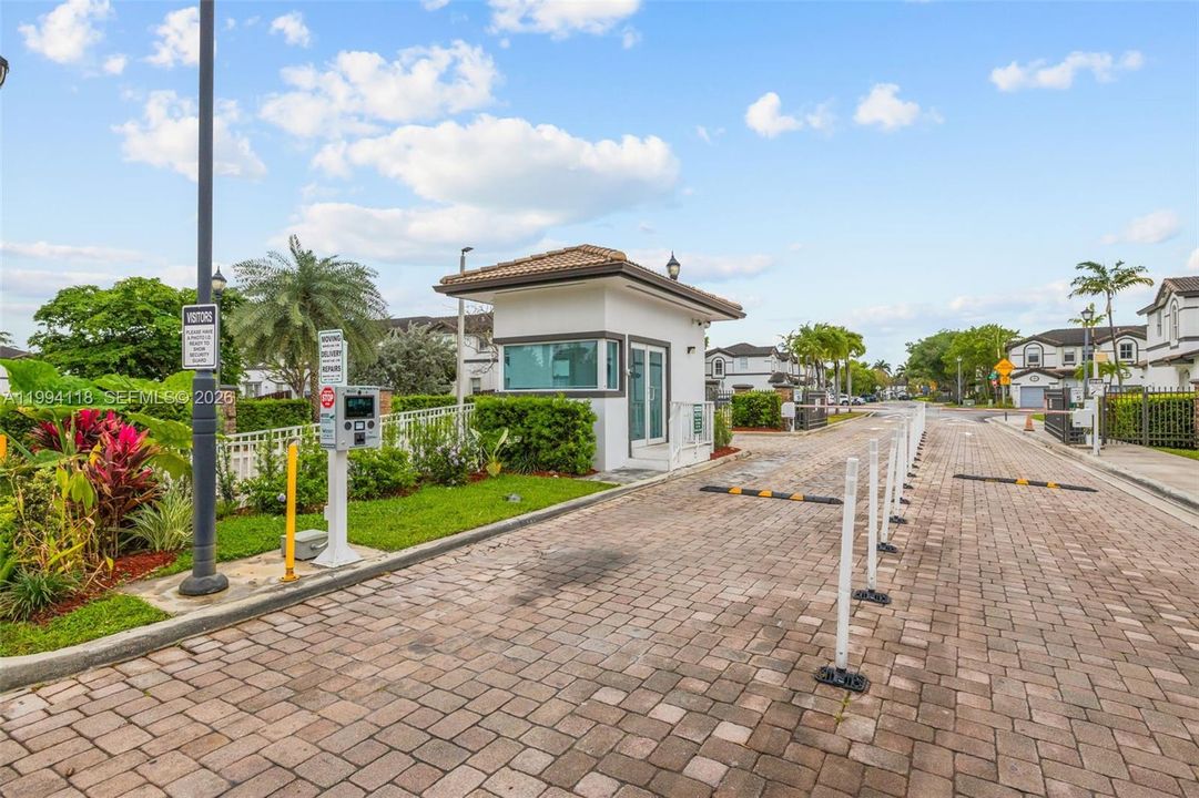 En Venta: $575,000 (3 camas, 2 baños, 1690 Pies cuadrados)