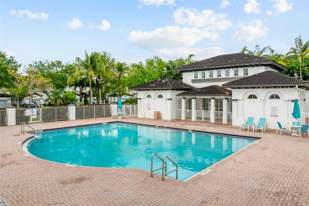 En Venta: $575,000 (3 camas, 2 baños, 1690 Pies cuadrados)