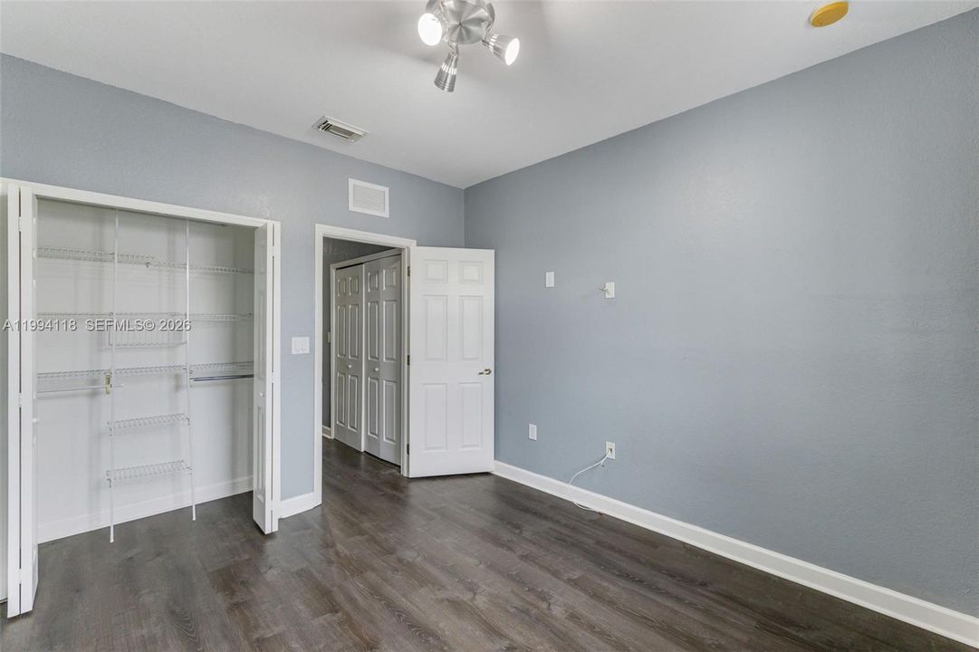 En Venta: $575,000 (3 camas, 2 baños, 1690 Pies cuadrados)