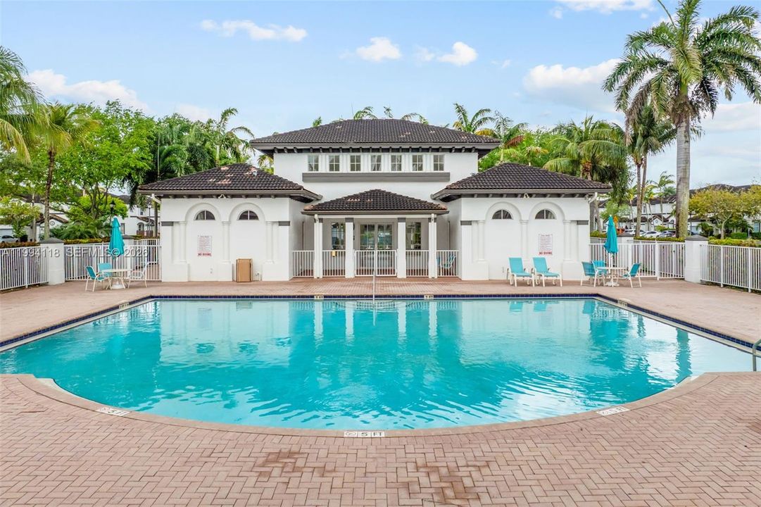 En Venta: $575,000 (3 camas, 2 baños, 1690 Pies cuadrados)