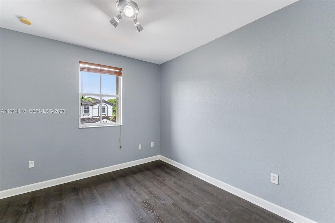 En Venta: $575,000 (3 camas, 2 baños, 1690 Pies cuadrados)