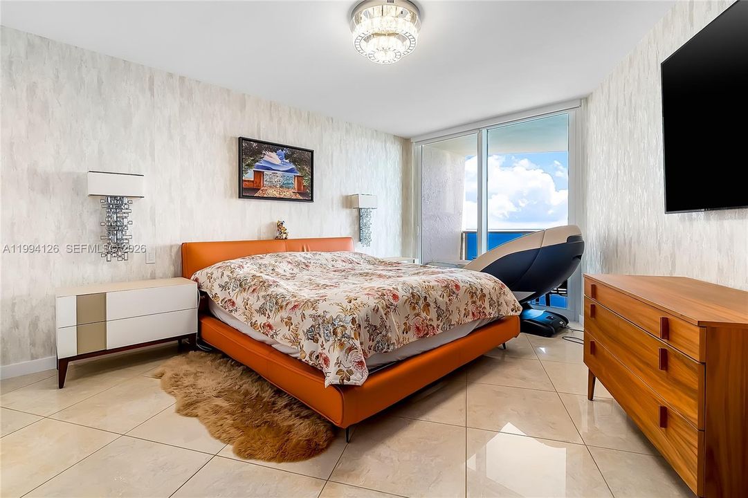 Activo con contrato: $1,649,000 (2 camas, 2 baños, 1900 Pies cuadrados)