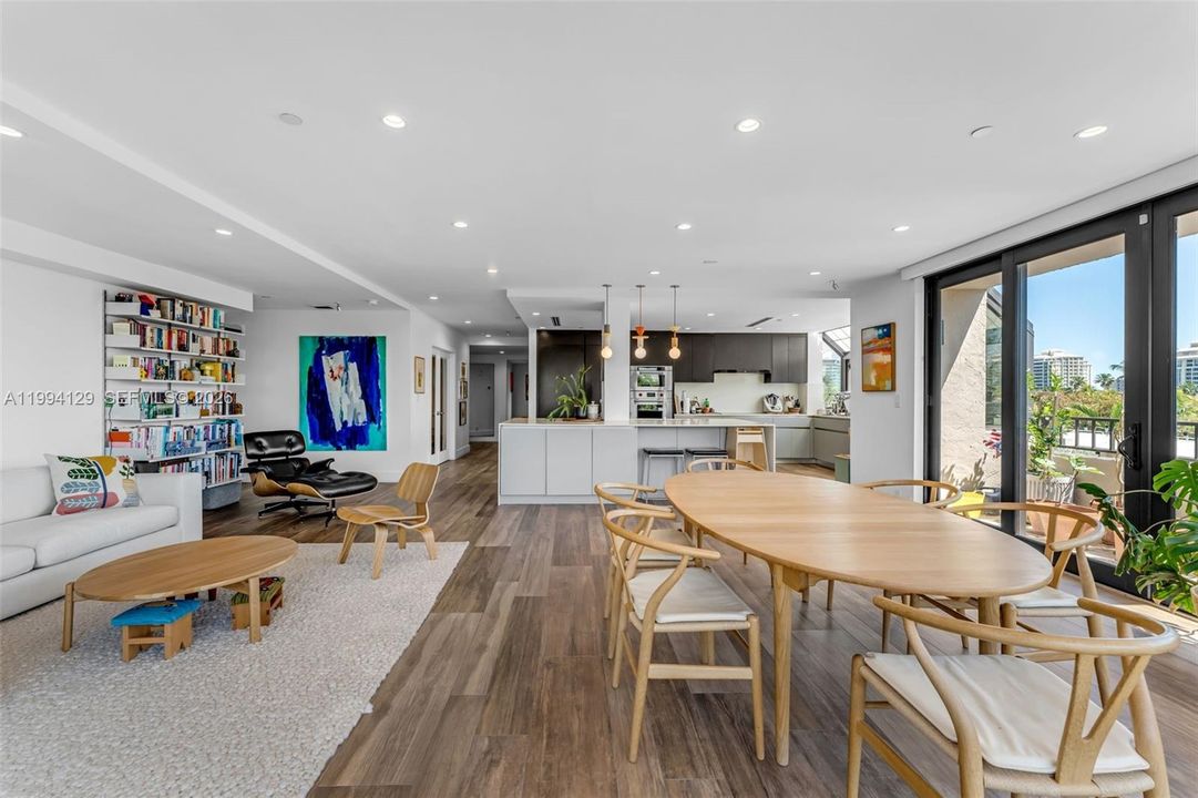 For Sale: $2,649,000 (3 beds, 3 baths, 2330 Square Feet)