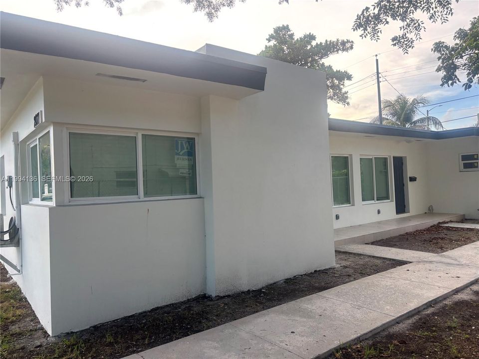 En Venta: $565,000 (0 camas, 0 baños, 1230 Pies cuadrados)
