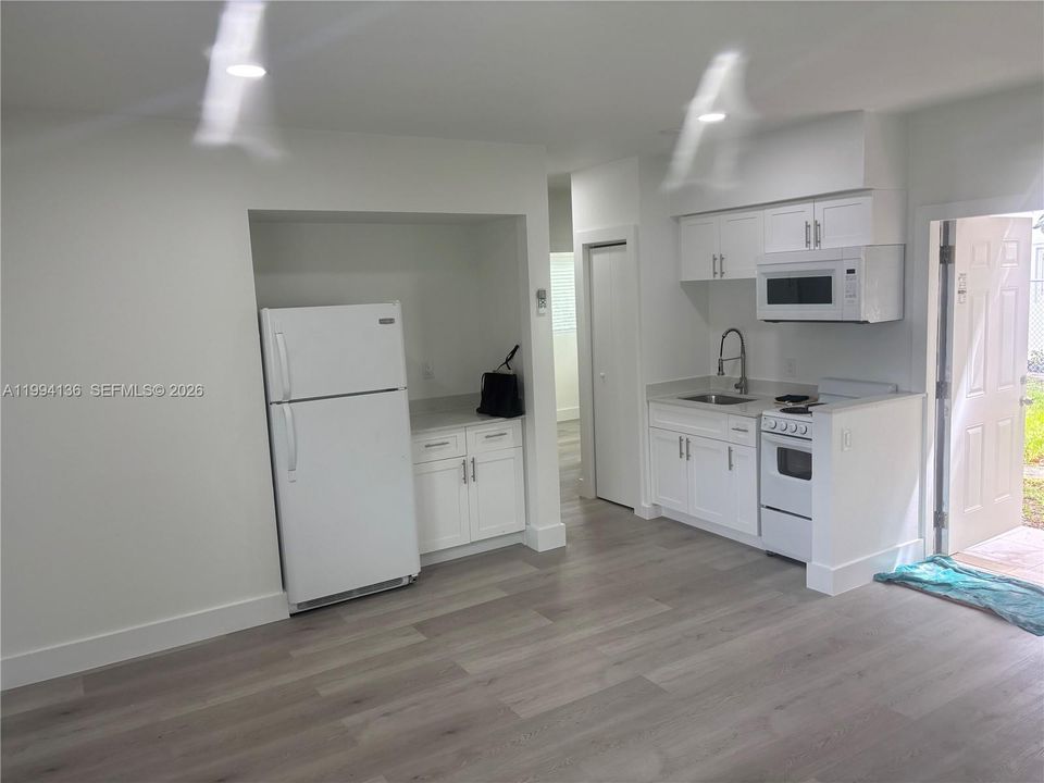 For Sale: $545,000 (0 beds, 0 baths, 1230 Square Feet)