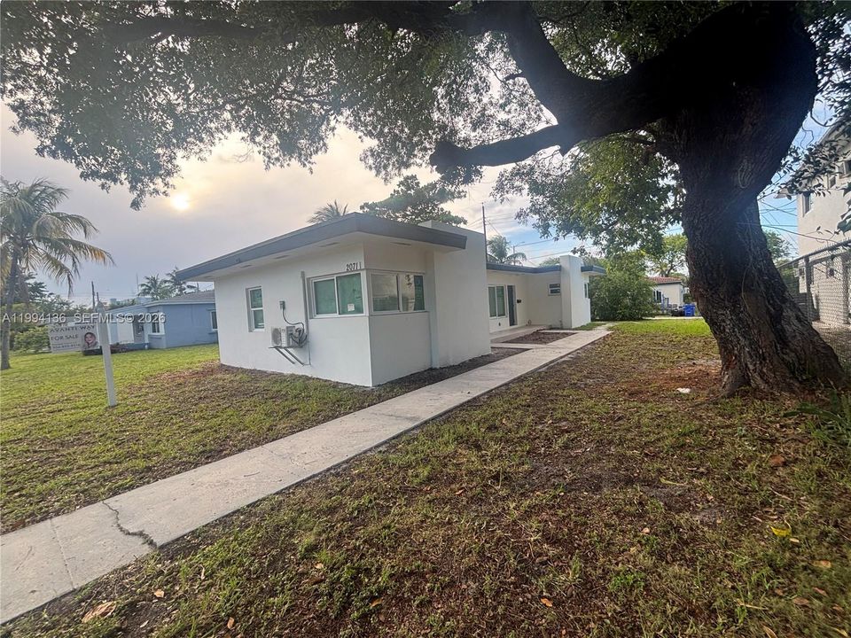 En Venta: $565,000 (0 camas, 0 baños, 1230 Pies cuadrados)
