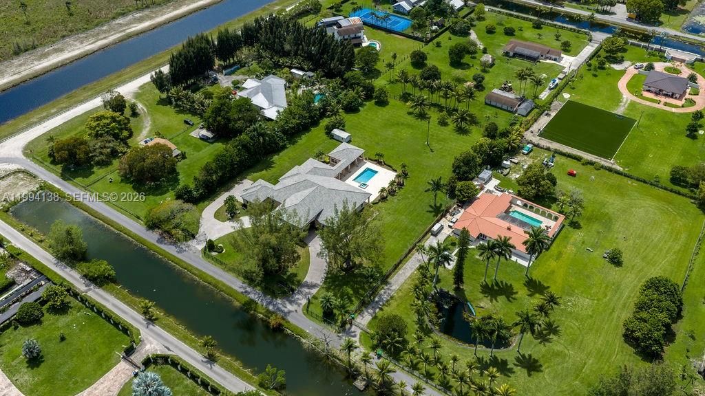 Recently Sold: $2,749,000 (7 beds, 5 baths, 6756 Square Feet)