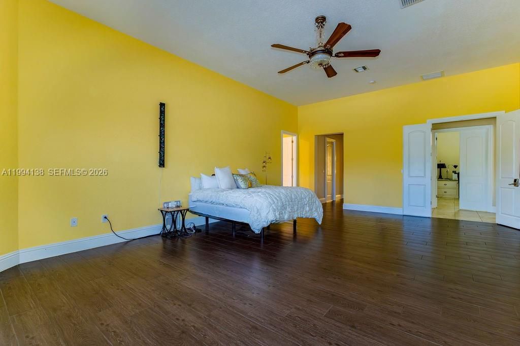 Recently Sold: $2,749,000 (7 beds, 5 baths, 6756 Square Feet)