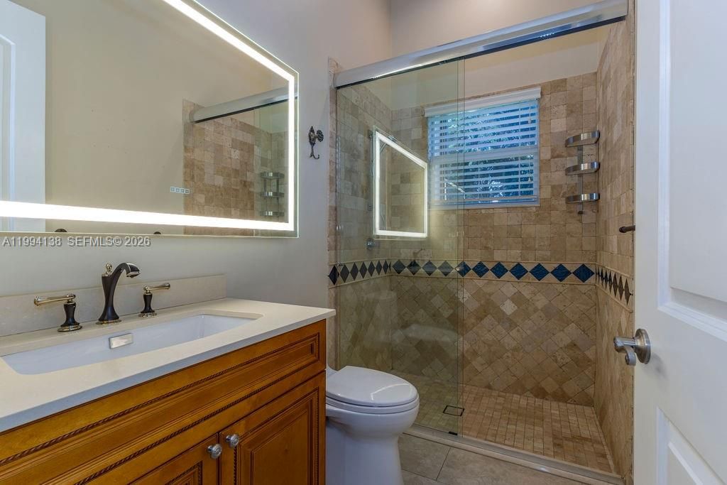 Recently Sold: $2,749,000 (7 beds, 5 baths, 6756 Square Feet)