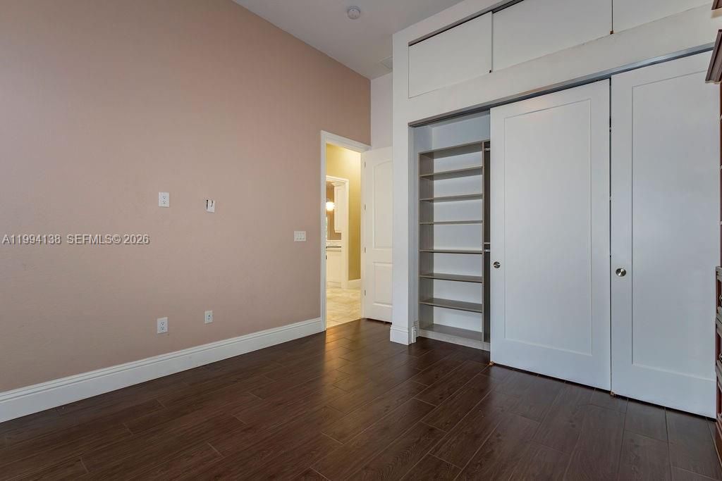 Recently Sold: $2,749,000 (7 beds, 5 baths, 6756 Square Feet)