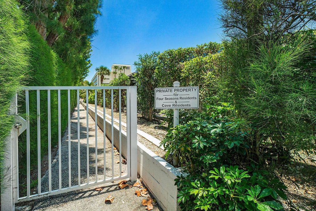 deeded beach path