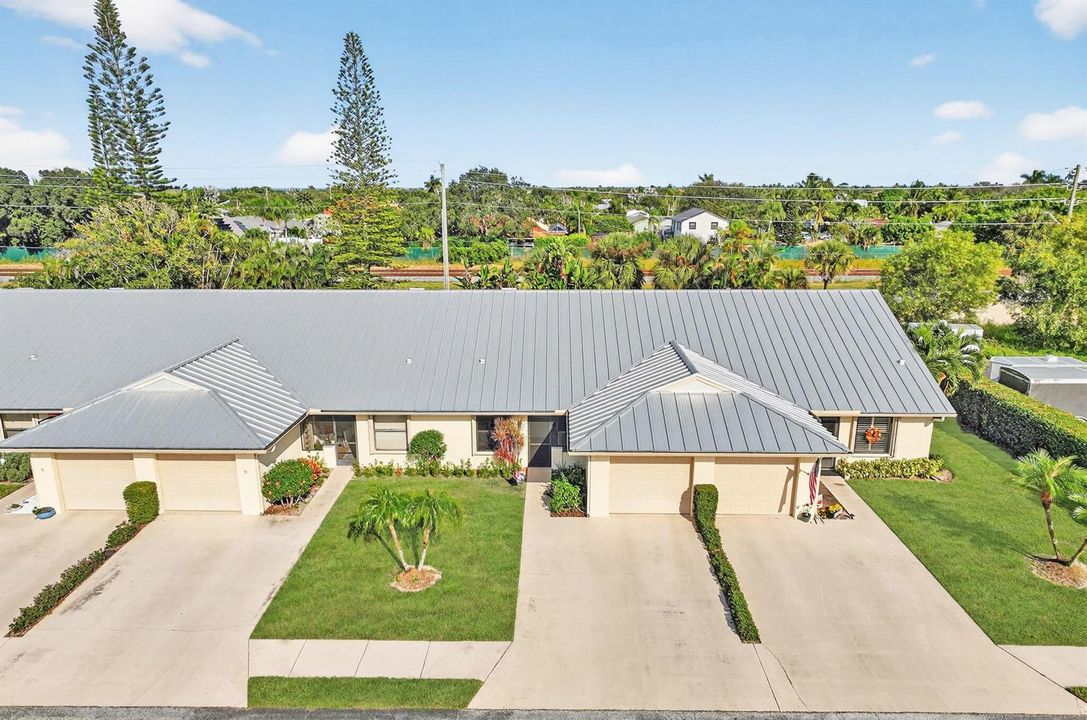 AMPLE PARKING W/GARAGE
