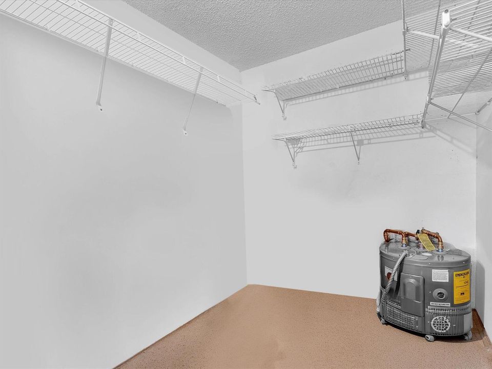 walk in closet