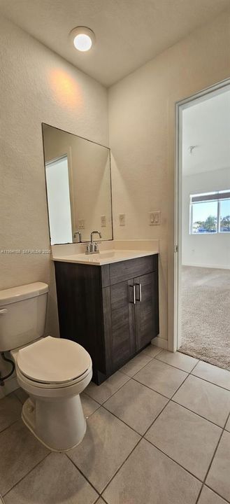 Activo con contrato: $290,000 (4 camas, 3 baños, 1374 Pies cuadrados)