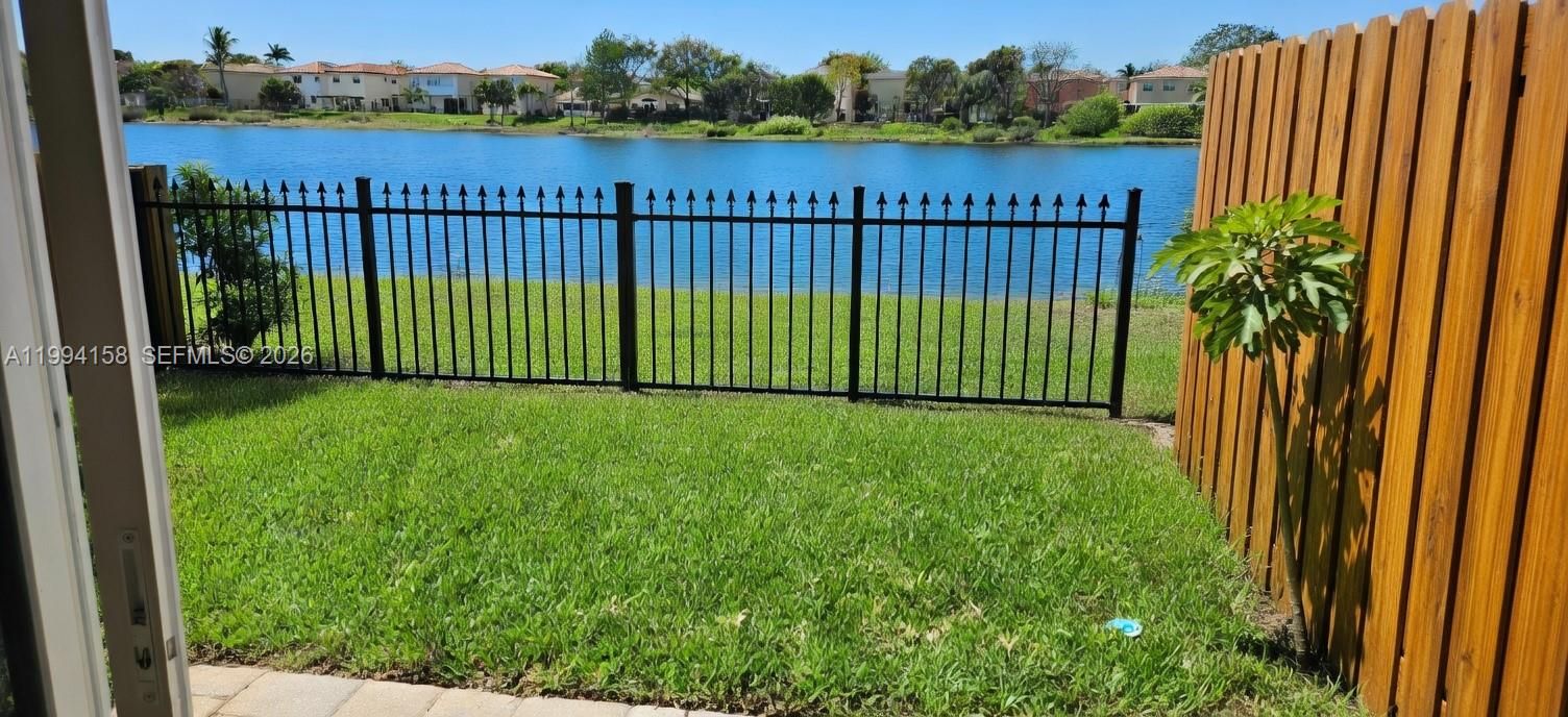 AI Staged Fence