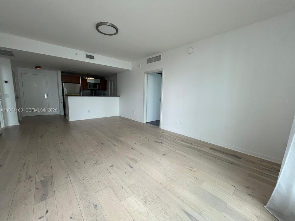 На продажу: $725,000 (2 спален, 2 ванн, 1006 Квадратных фут)