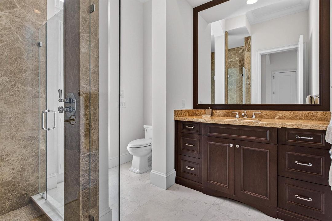 Owners Bath 1