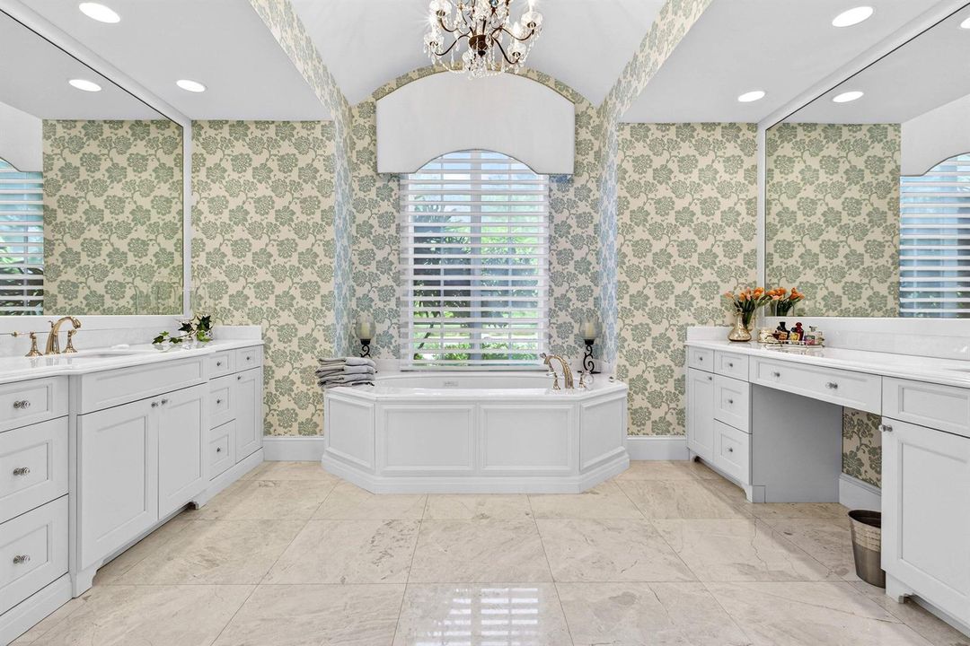 Owners Bath 2