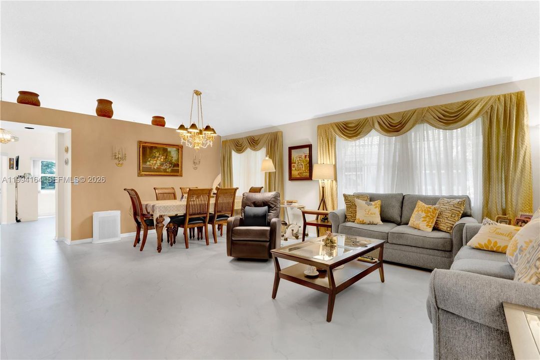 For Sale: $379,000 (2 beds, 2 baths, 1555 Square Feet)