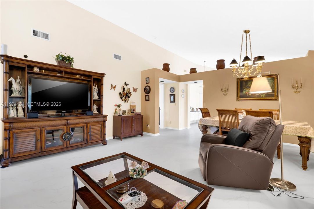 For Sale: $379,000 (2 beds, 2 baths, 1555 Square Feet)