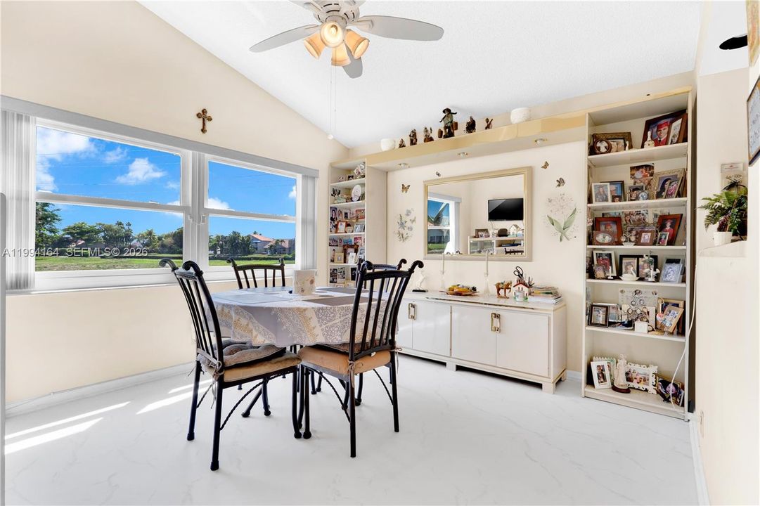 For Sale: $379,000 (2 beds, 2 baths, 1555 Square Feet)