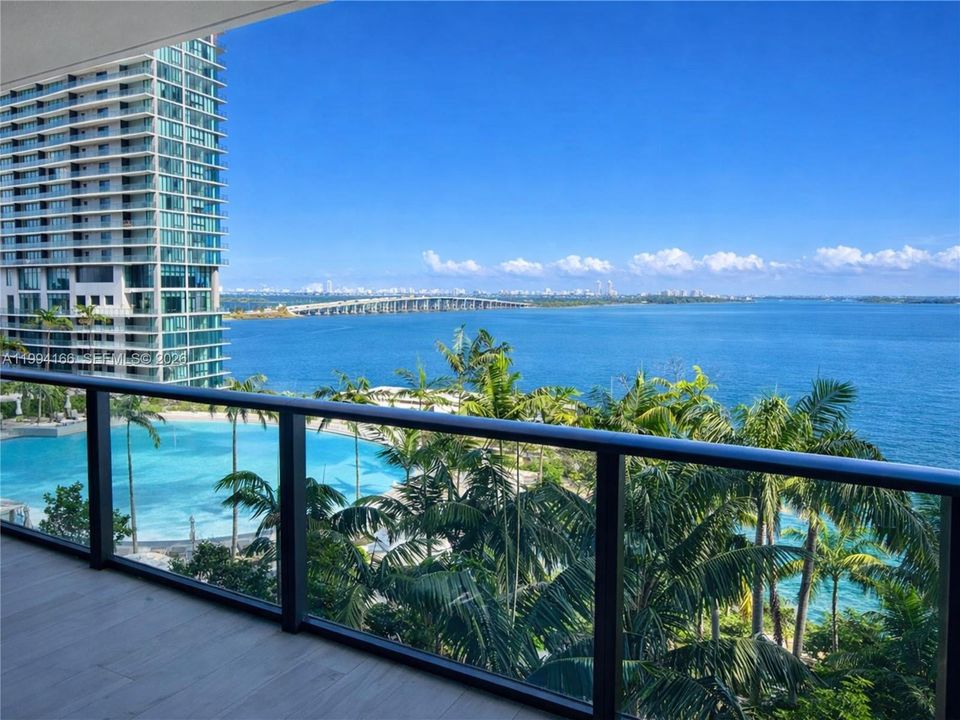 En Venta: $735,000 (1 camas, 2 baños, 940 Pies cuadrados)