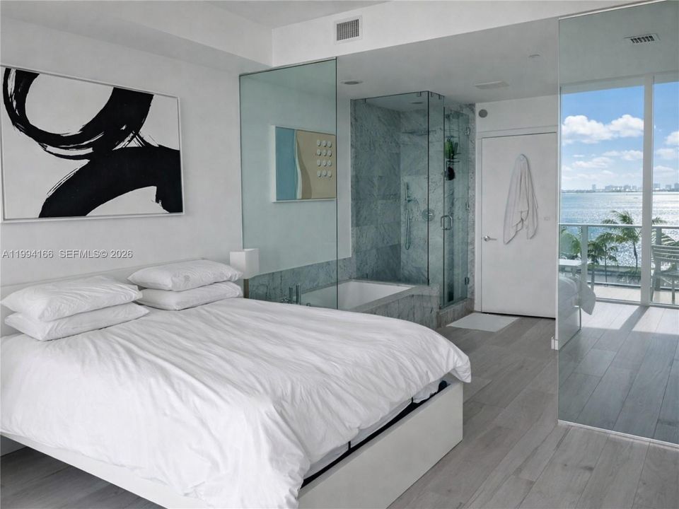 En Venta: $735,000 (1 camas, 2 baños, 940 Pies cuadrados)