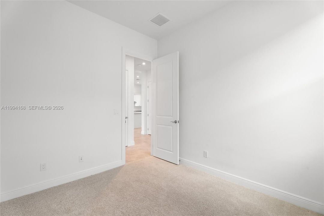 В аренду: $3,200 (2 спален, 2 ванн, 1667 Квадратных фут)