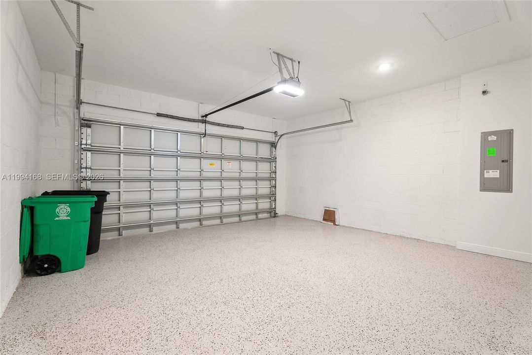 В аренду: $3,200 (2 спален, 2 ванн, 1667 Квадратных фут)