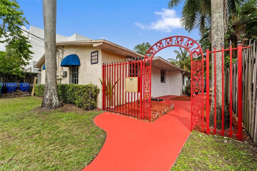 На продажу: $3,500,000 (0 спален, 0 ванн, 2378 Квадратных фут)