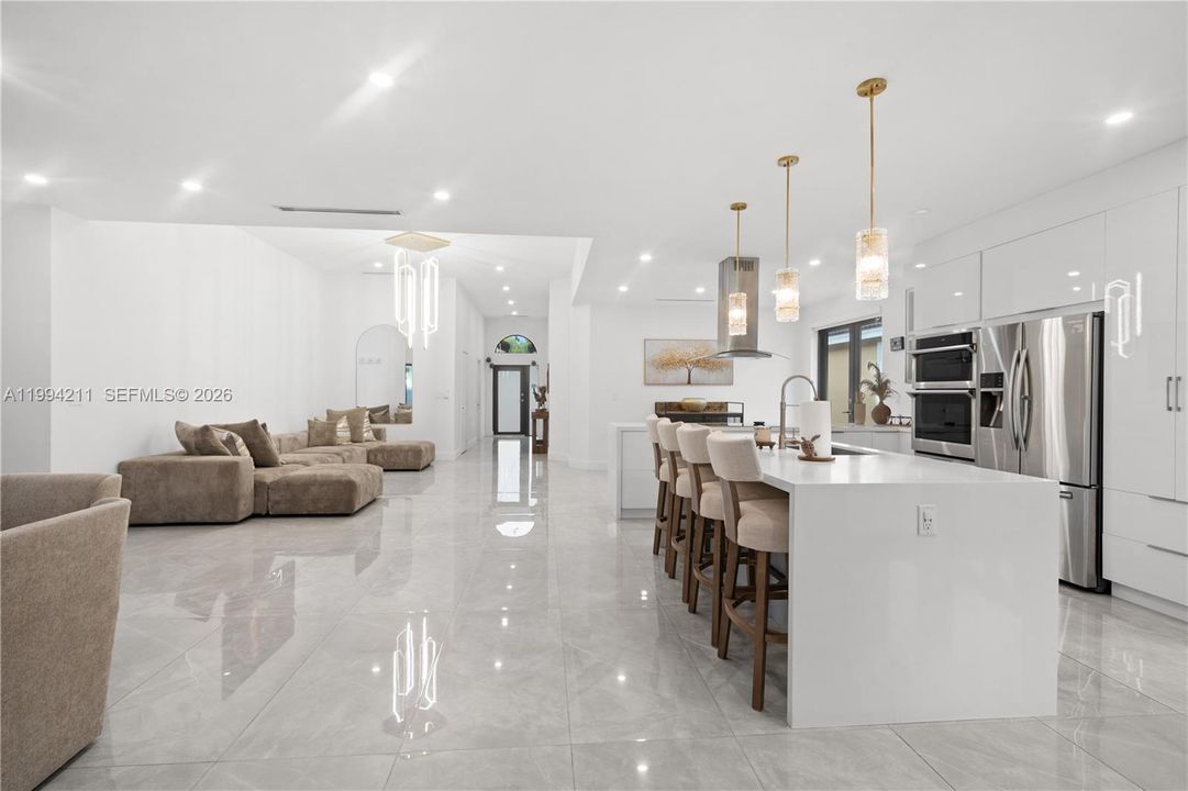 For Rent: $5,200 (4 beds, 3 baths, 2287 Square Feet)