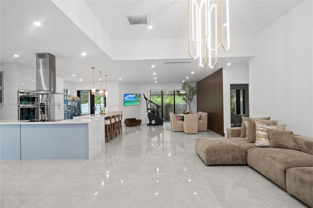 For Rent: $5,200 (4 beds, 3 baths, 2287 Square Feet)