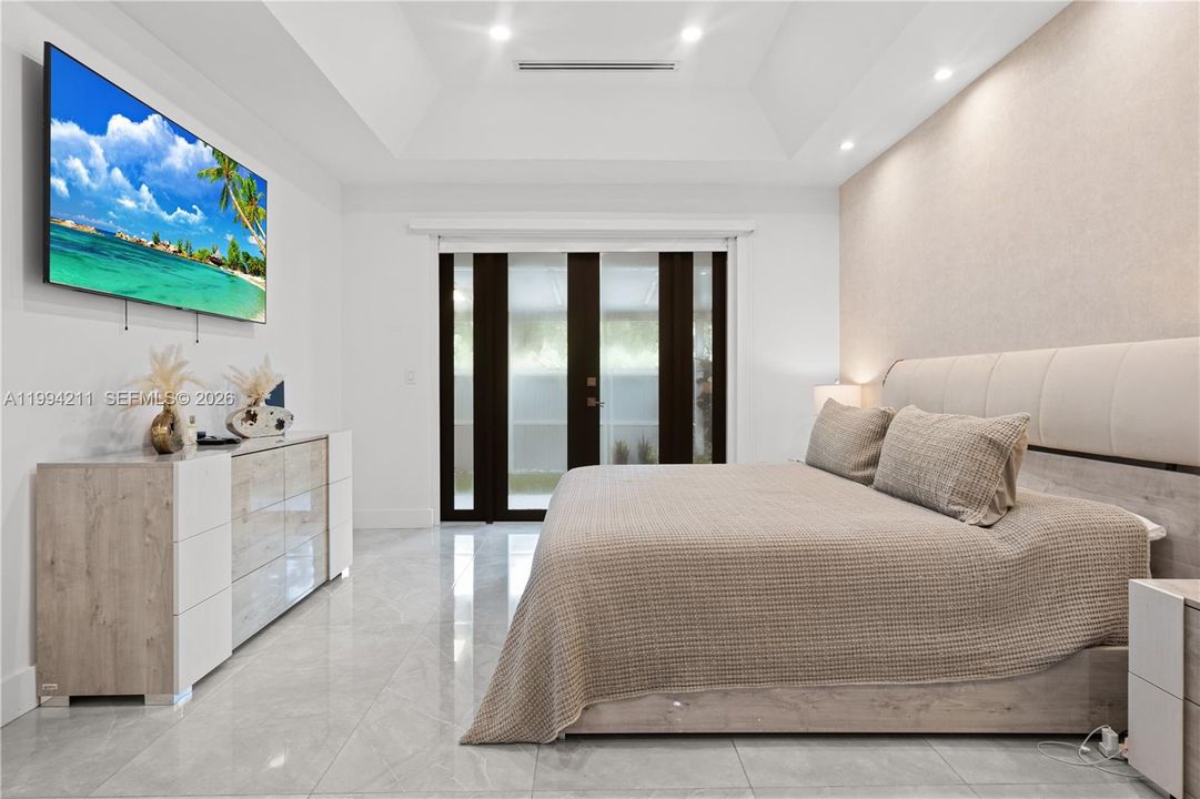 For Rent: $5,200 (4 beds, 3 baths, 2287 Square Feet)